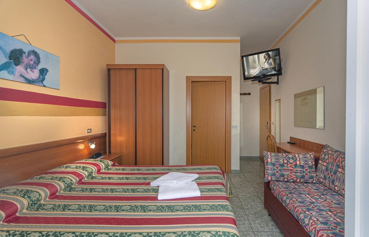 Hotel Dolly Viareggio Eksteriør bilde