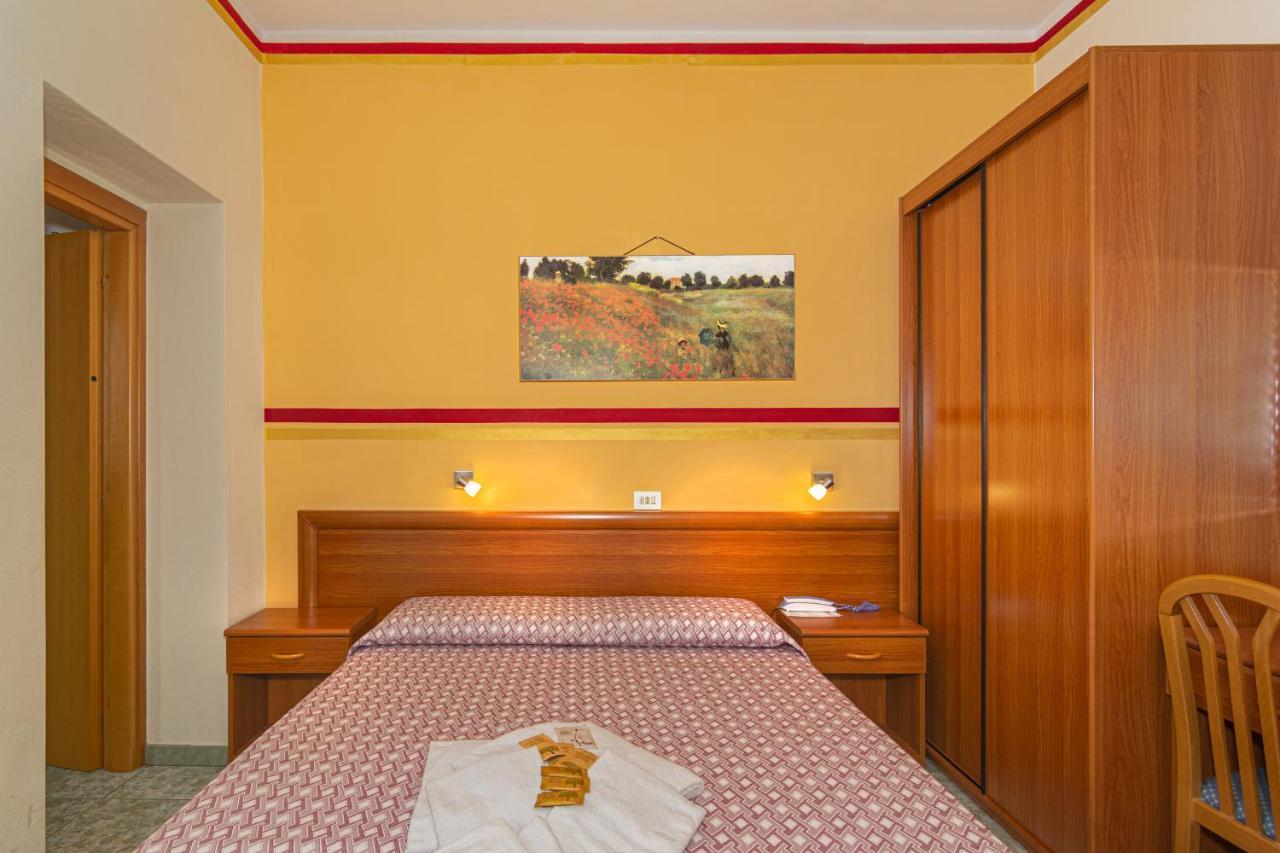 Hotel Dolly Viareggio Eksteriør bilde