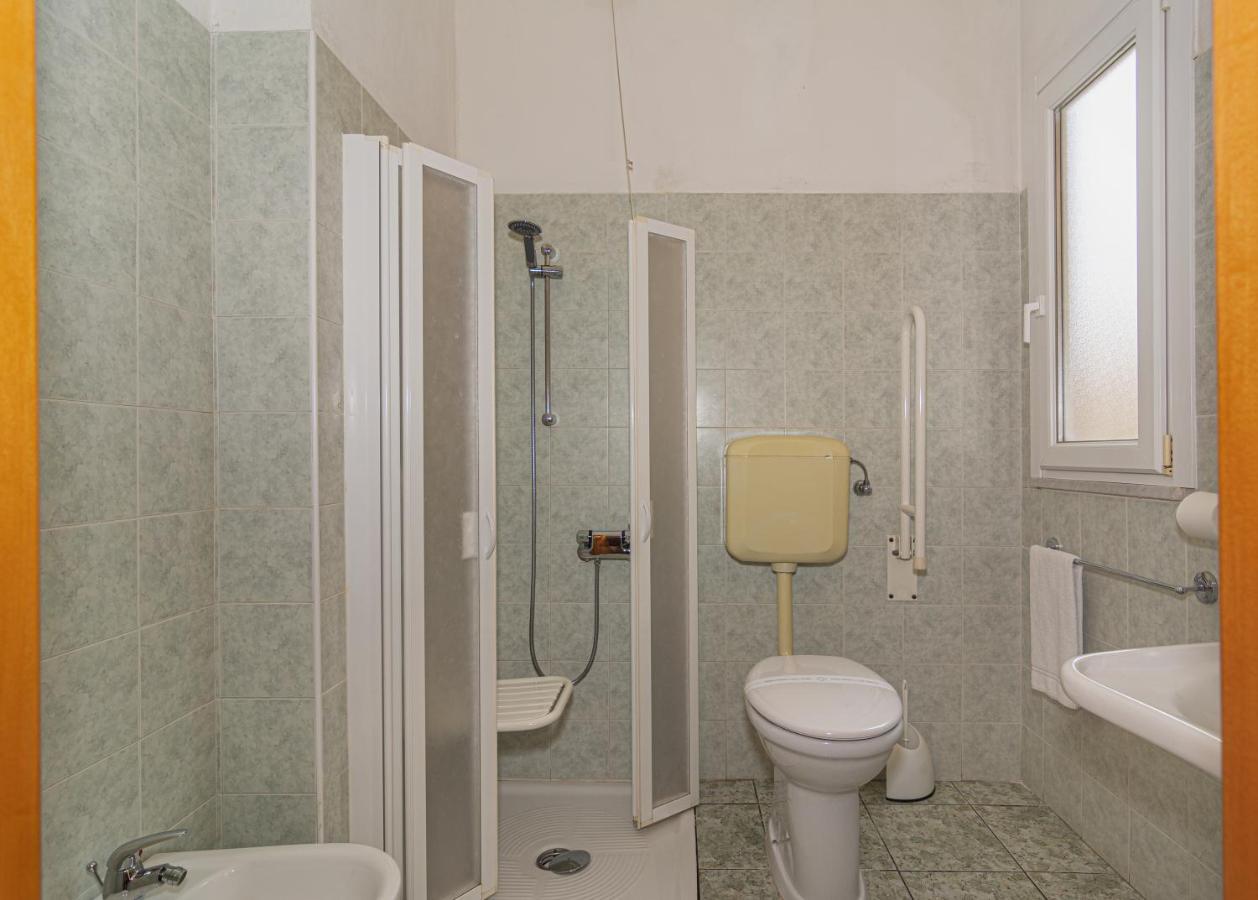 Hotel Dolly Viareggio Eksteriør bilde