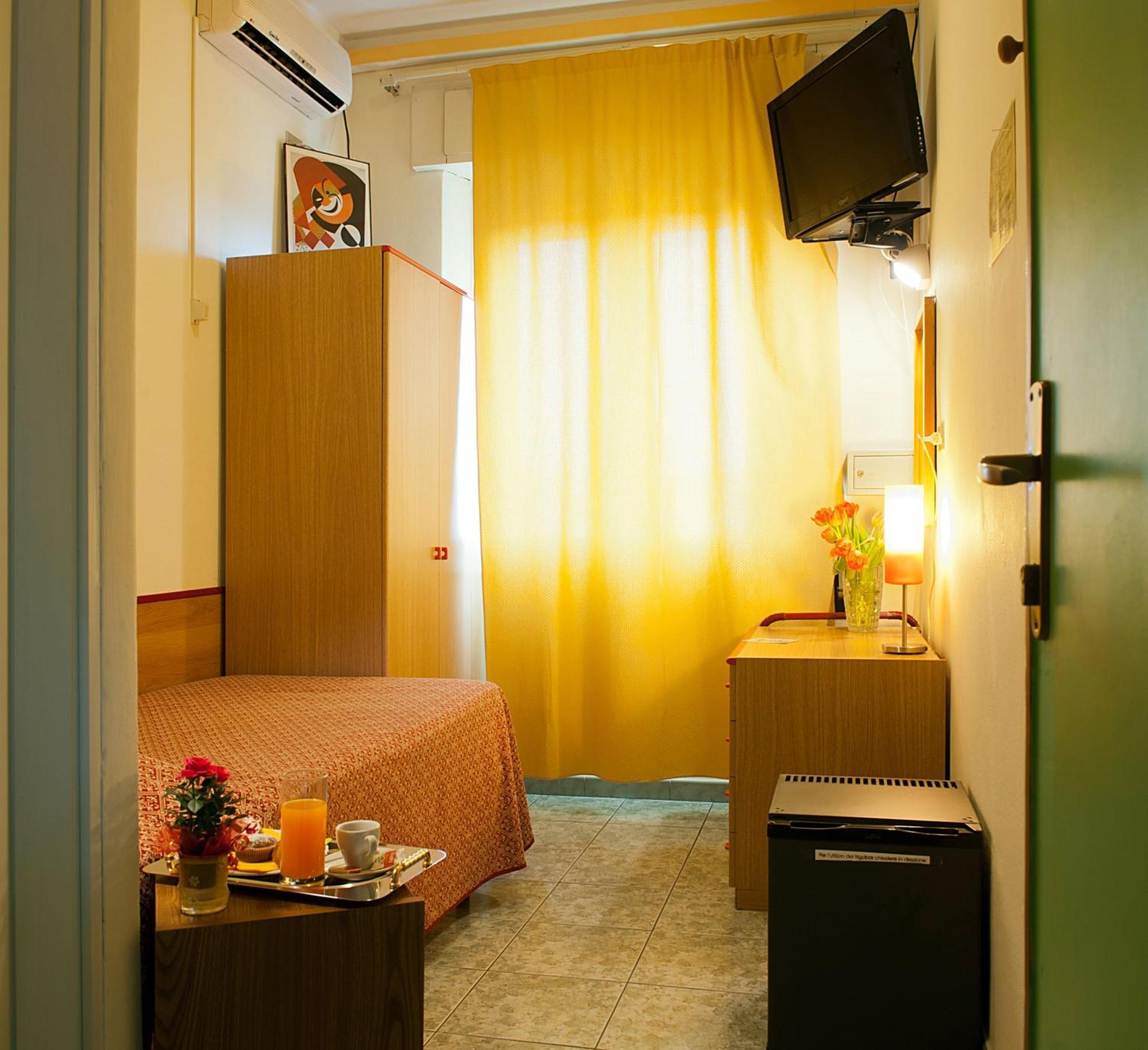 Hotel Dolly Viareggio Eksteriør bilde