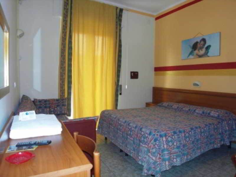 Hotel Dolly Viareggio Eksteriør bilde
