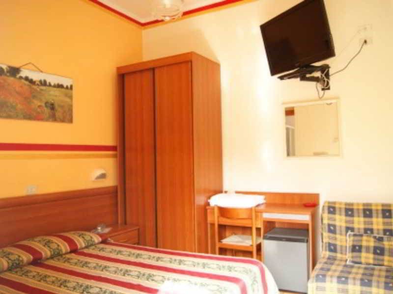 Hotel Dolly Viareggio Eksteriør bilde