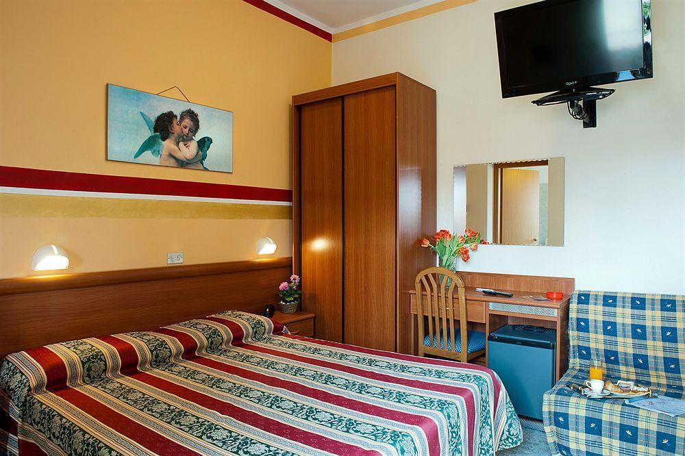 Hotel Dolly Viareggio Eksteriør bilde