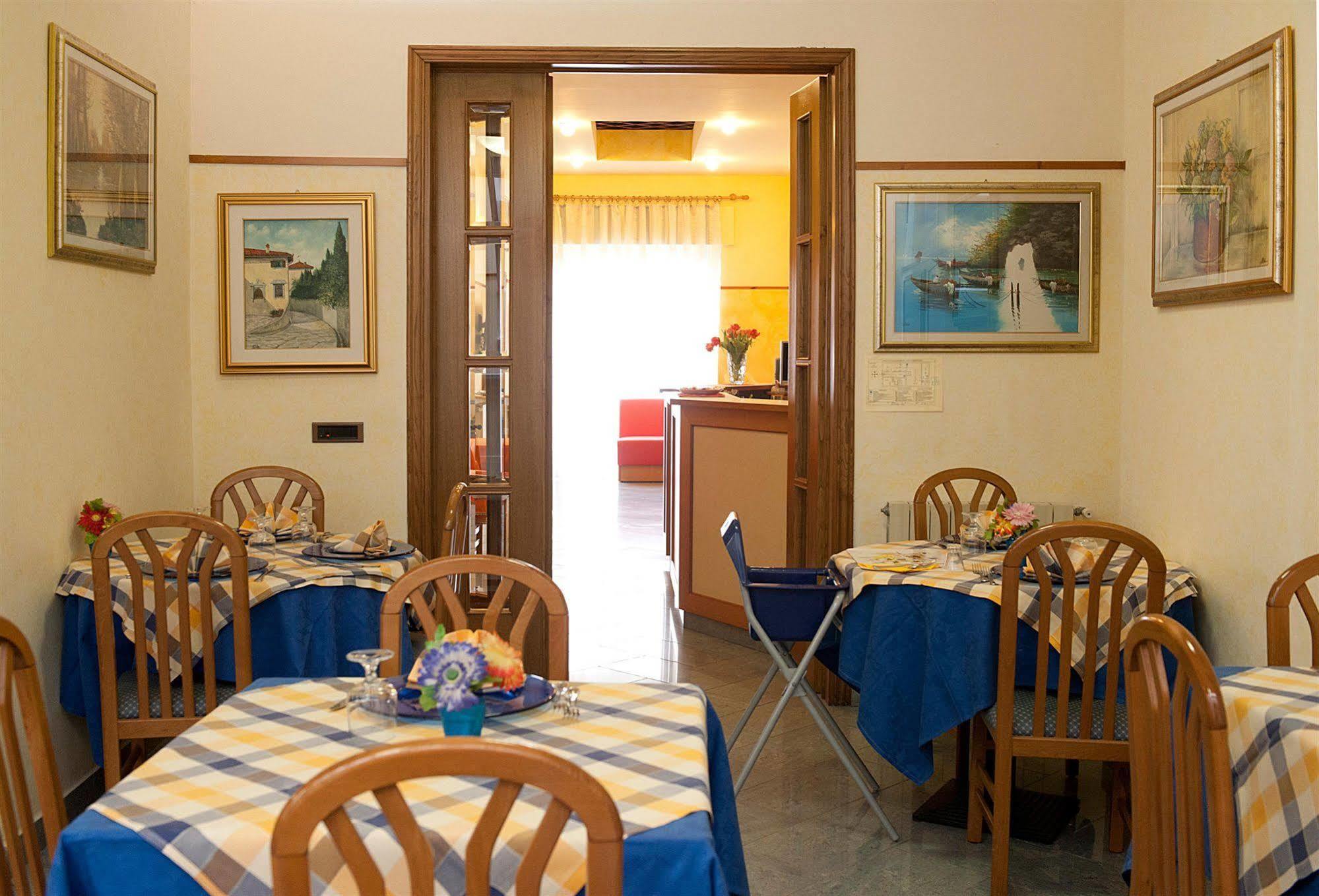 Hotel Dolly Viareggio Eksteriør bilde