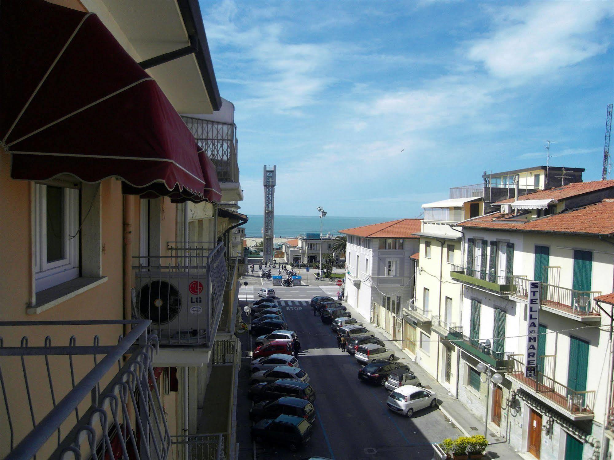 Hotel Dolly Viareggio Eksteriør bilde