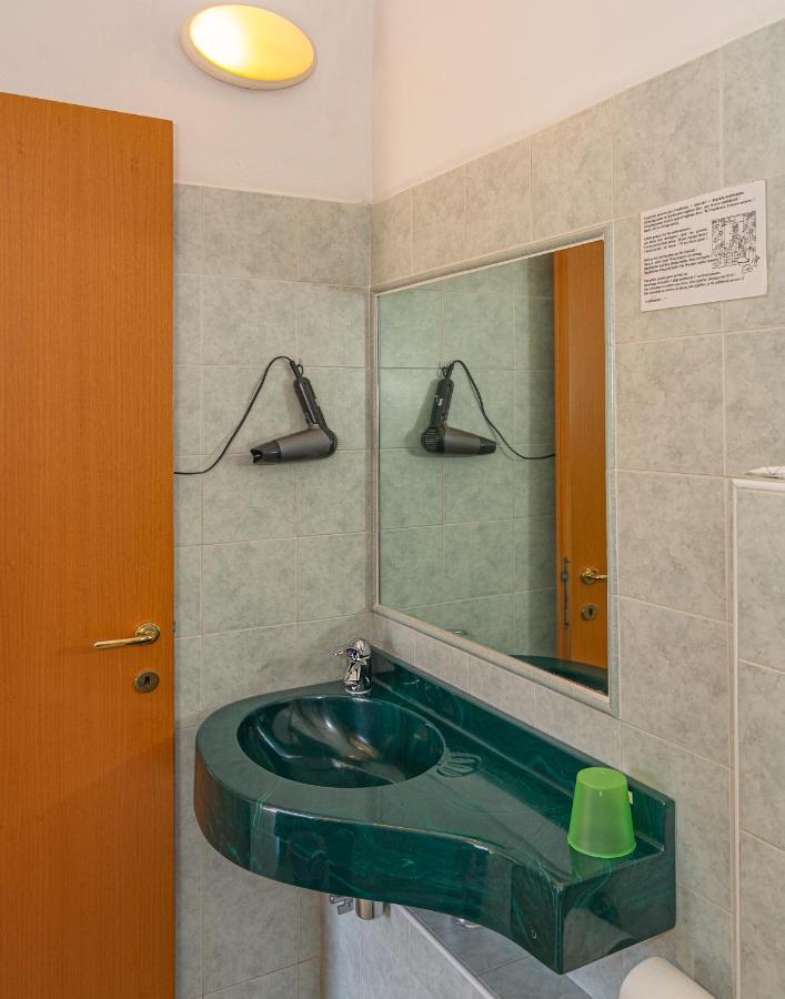 Hotel Dolly Viareggio Eksteriør bilde
