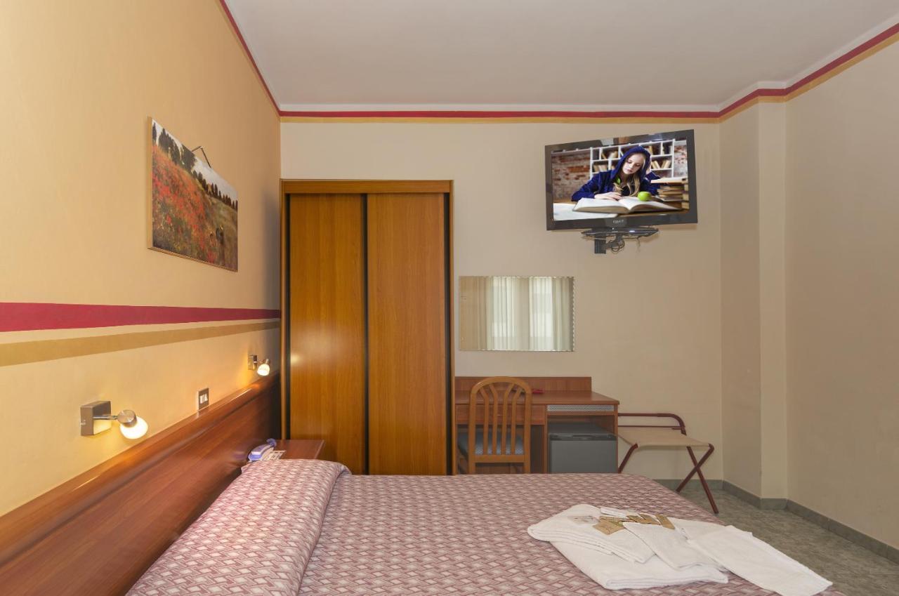 Hotel Dolly Viareggio Eksteriør bilde